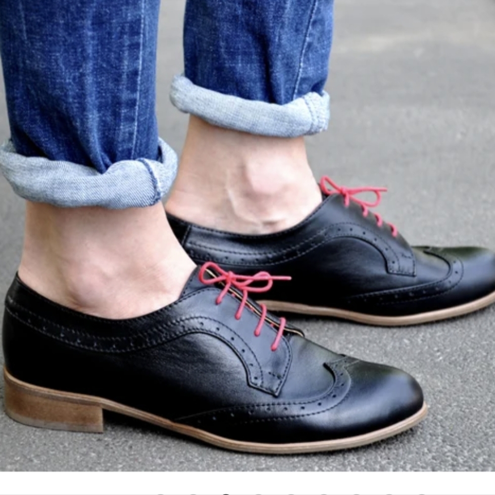 Julia Bo EU 41 Astoria Black Brogue Derby